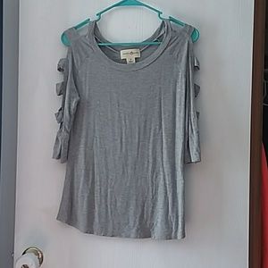 3 quarter length caged sleeve top